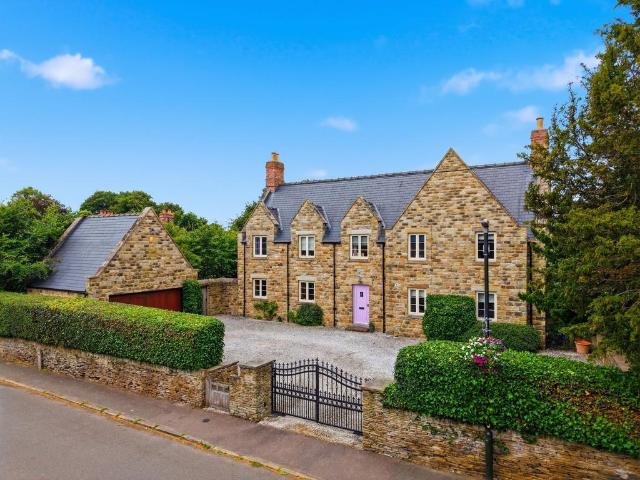 House for sale in Brackenfield, East Midlands