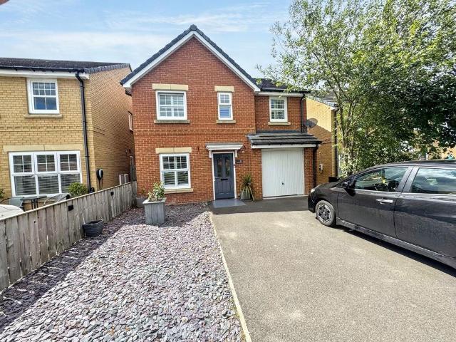 House for sale in Burnside, Fence Houses