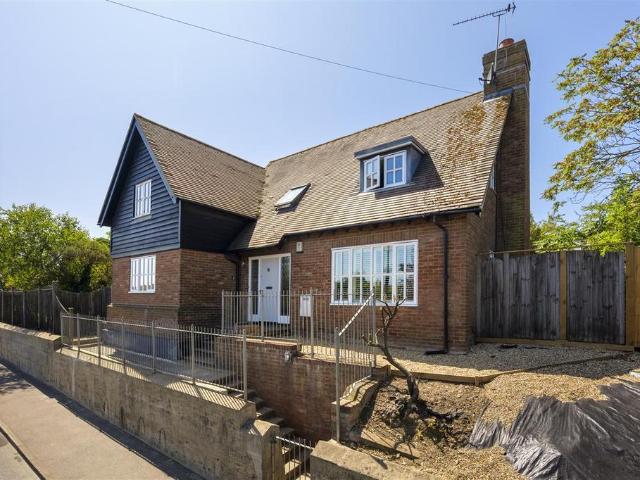House for sale in The Bridge, Kent