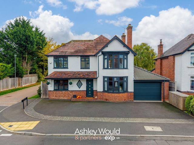 House for sale in Bromsgrove, Worcestershire
