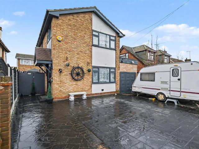 House for sale in Leigh Beck, Essex