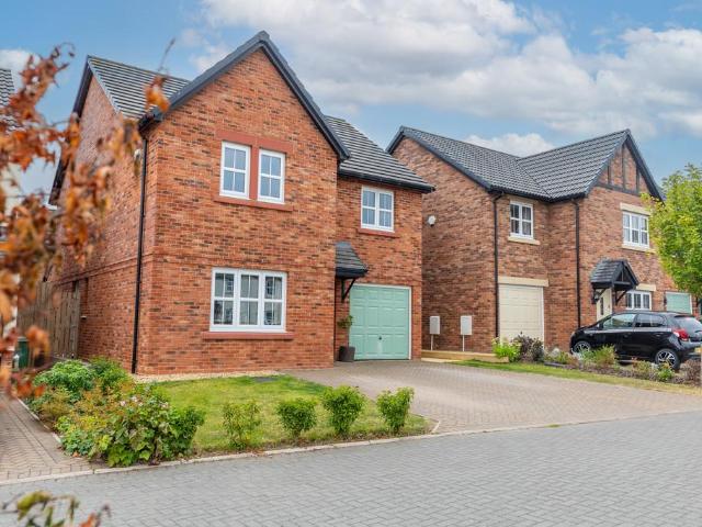 House for sale in Fell Lane