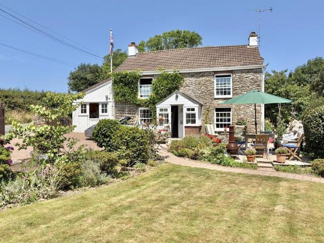 House for sale in Feock, Cornwall