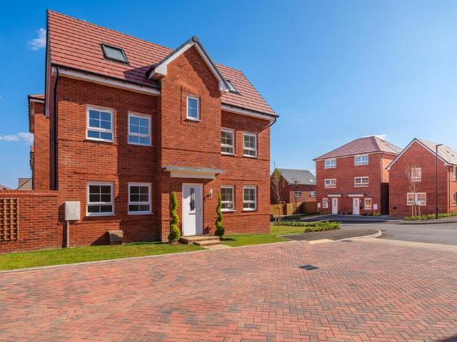 House for sale in Overstone Leys, Moulton