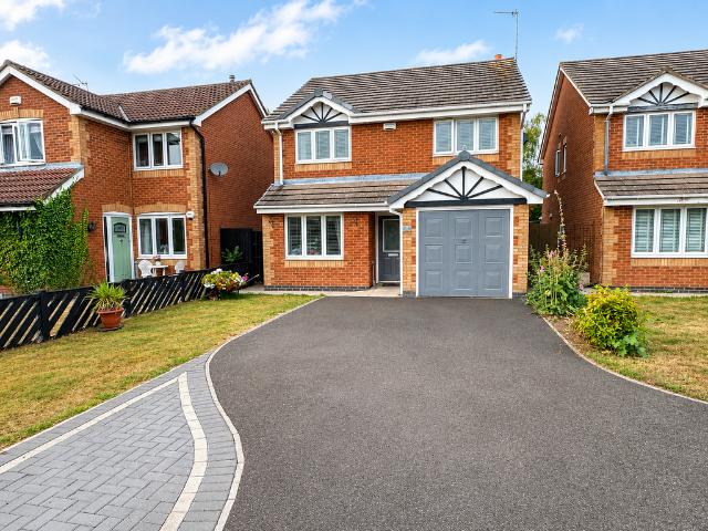 House for sale in Hugglescote, Leicestershire
