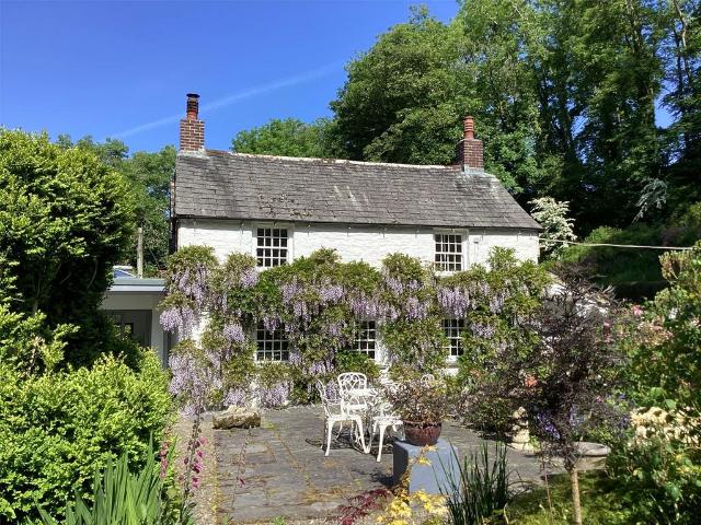 House for sale in Blisland, Cornwall