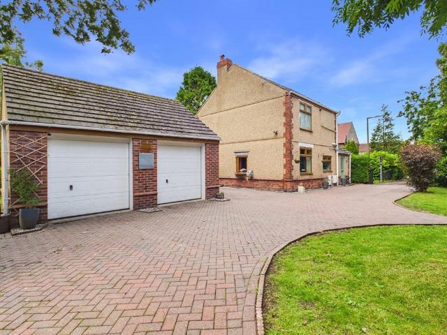 House for sale in Elmton, East Midlands
