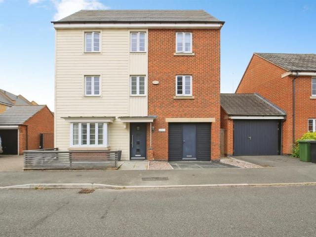 House for sale in Hampton Hargate, Peterborough