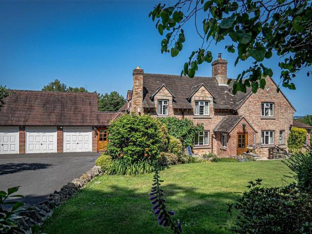 House for sale in Arne