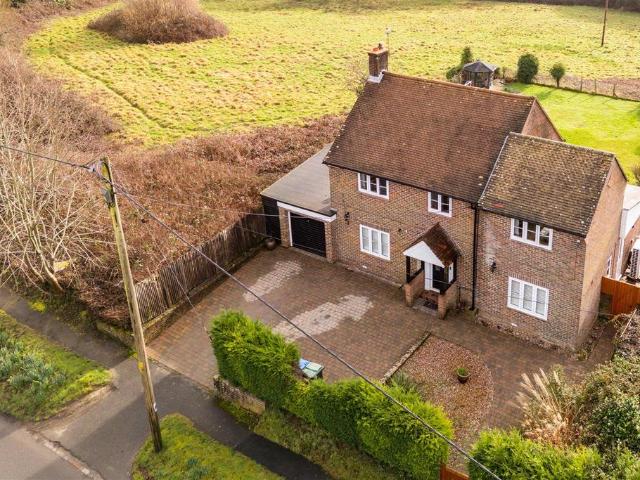 House for sale in Horsted Keynes, Perryfields