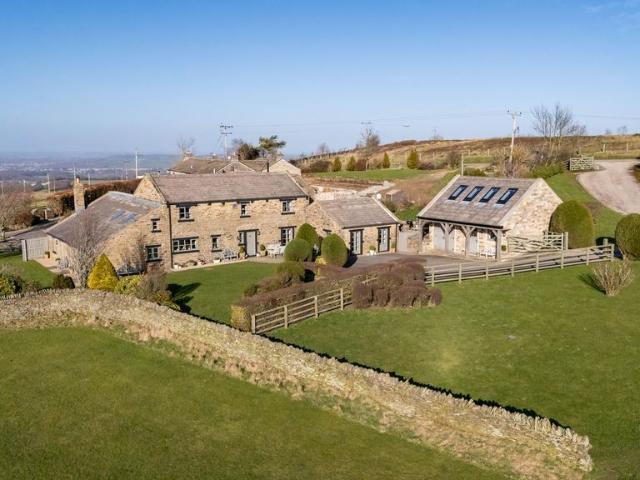 House for sale in Holme Valley, West Yorkshire