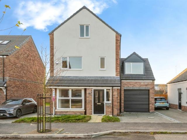 House for sale in Thorne, South Yorkshire