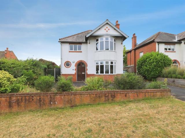 House for sale in Bromsgrove, Worcestershire