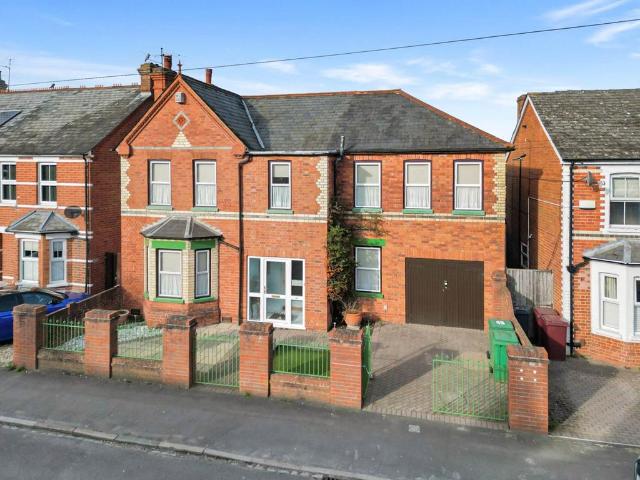 House for sale in Reading