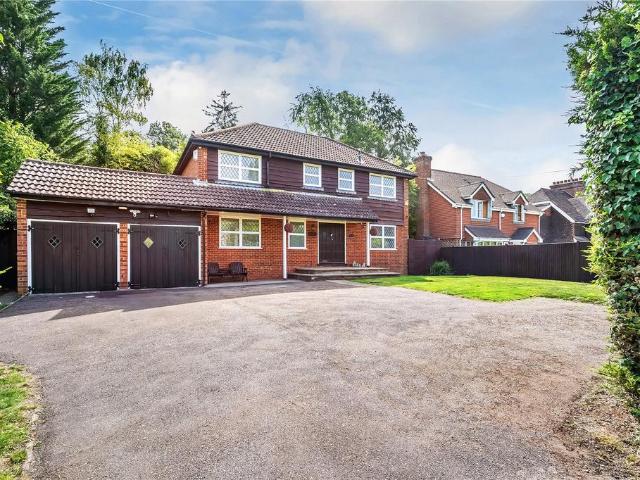 House for sale in Badger's Mount, The Butts