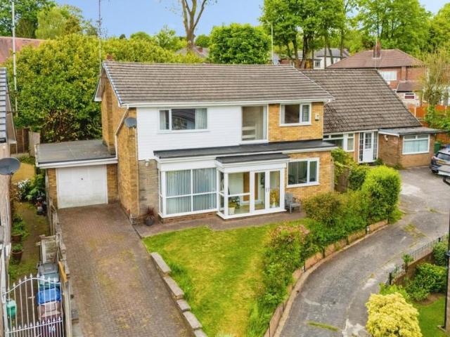 House for sale in Heaton Park, Bury