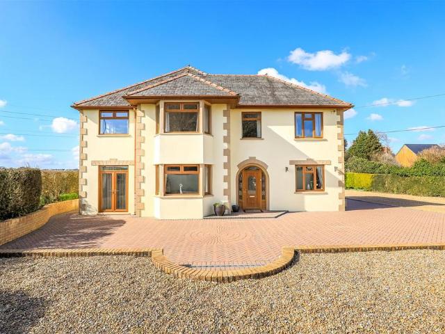 House for sale in Brynsadler, Wales