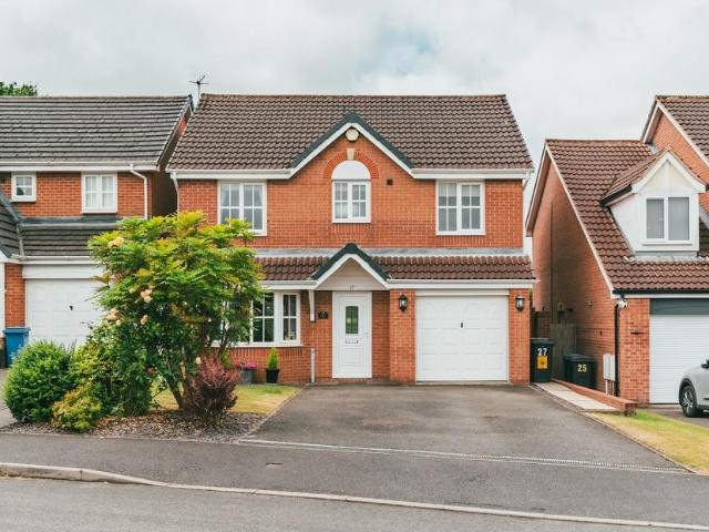 House for sale in Loundsley Green, East Midlands