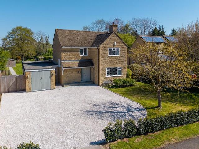 House for sale in Badgeworth, Pamington