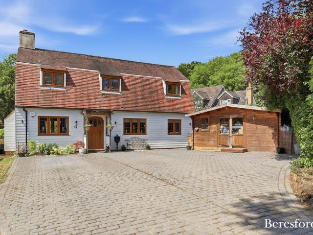 House for sale in Navestock Side, Essex