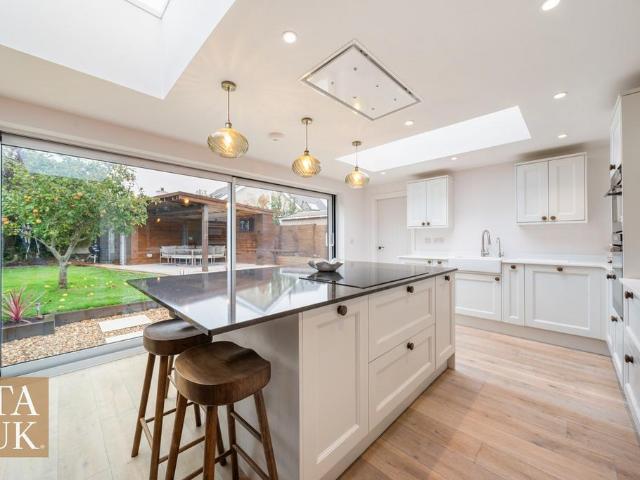 House for sale in Moelfre