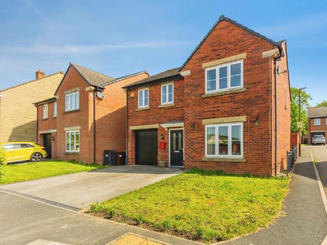 House for sale in Little Padfield, Charlesworth