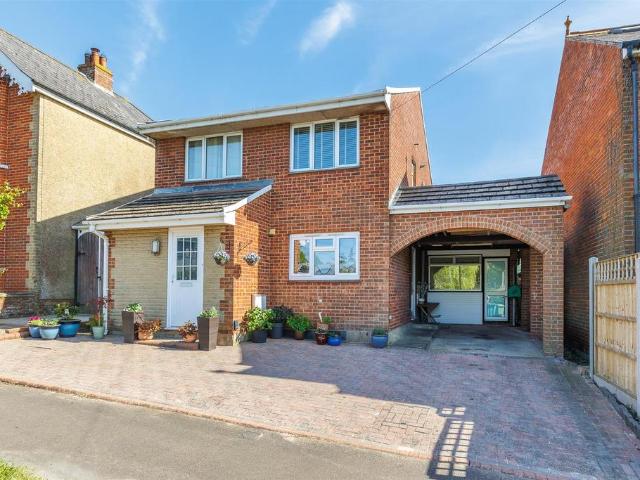 House for sale in Gurnard, Isle Of Wight