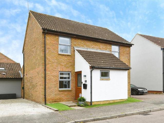 House for sale in Navestock Side, Essex