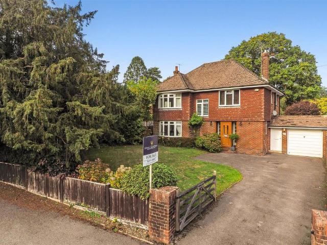 House for sale in Spring Vale, Hampshire