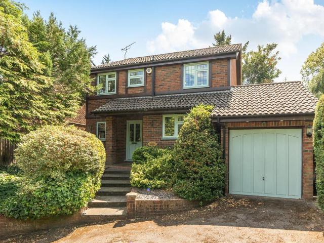 House for sale in Hayes, Greater London