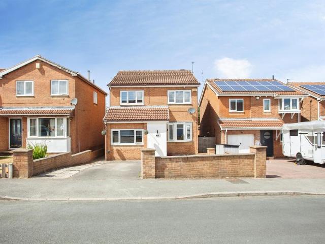 House for sale in Bramley, South Yorkshire