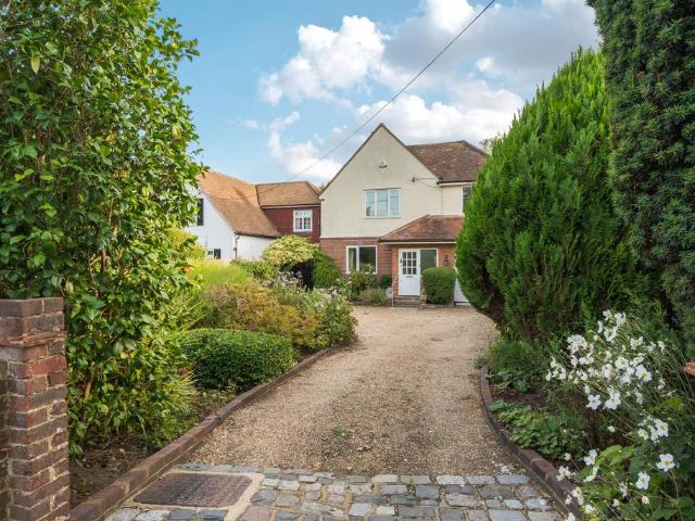 House for sale in North Bourne, Heol-las