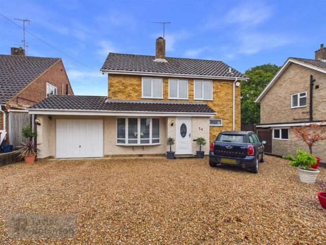 House for sale in Pound Hill, Crawley