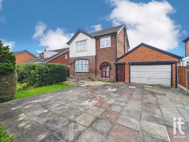 House for sale in Hazel Grove, Greater Manchester