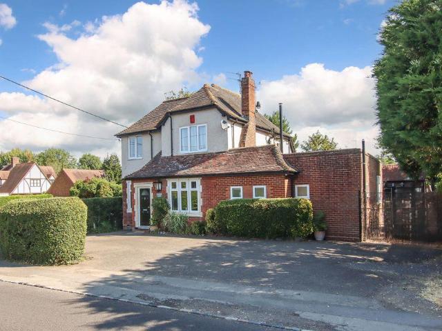 House for sale in Pitstone