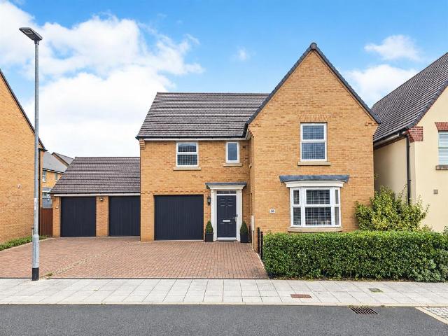 House for sale in Priors Hall Park, Weldon