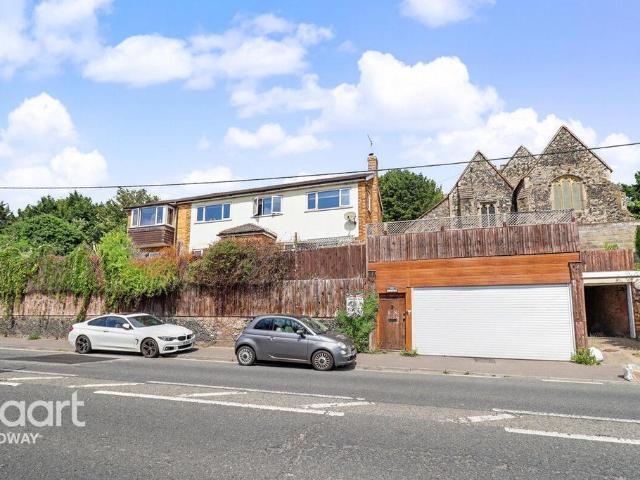 House for sale in Whorns Place, Cuxton