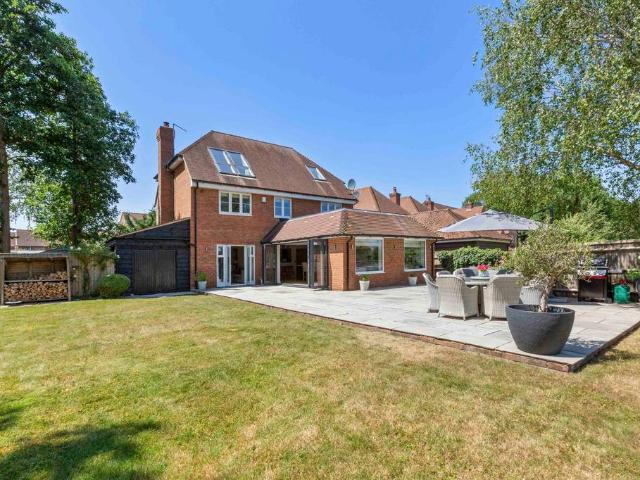 House for sale in Longwick, Buckinghamshire