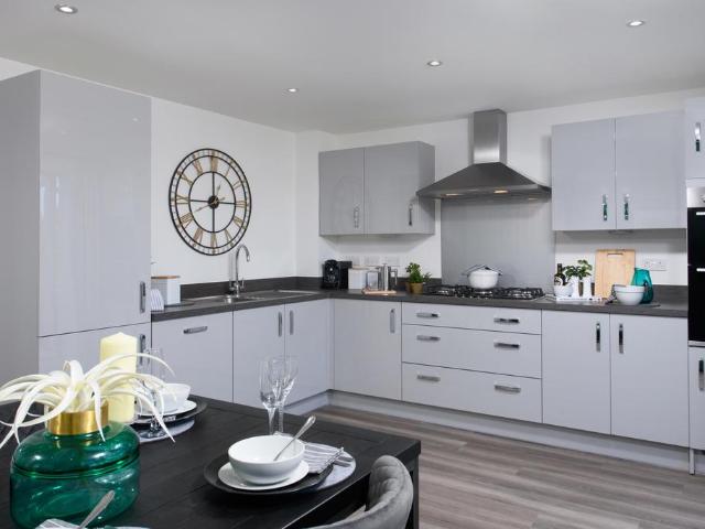 House for sale in Hoylandswaine, South Yorkshire