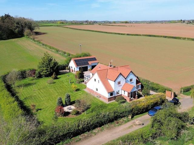 House for sale in Creswell Model Village, Elmton
