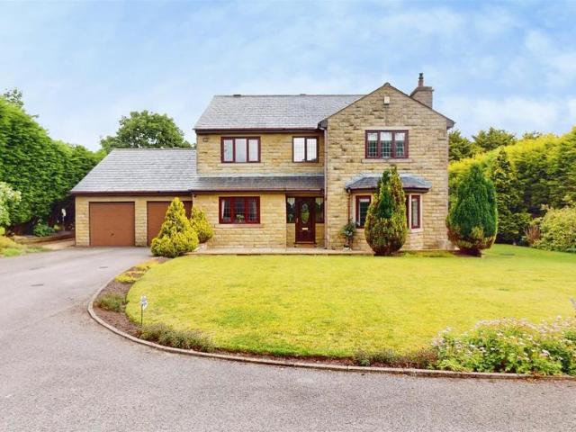 House for sale in Shelf, West Yorkshire