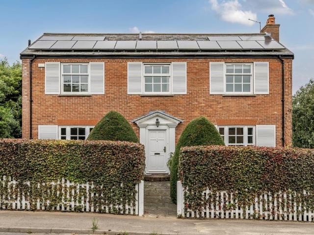 House for sale in Barnsole, Ash