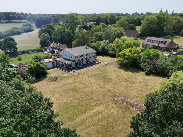 House for sale in Herne and Broomfield, The Bridge