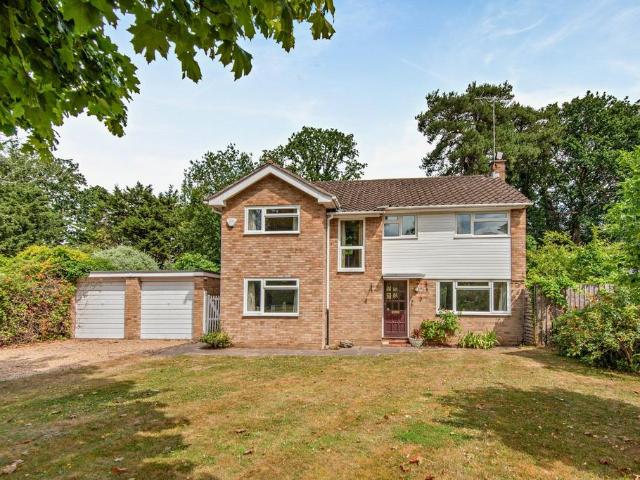 House for sale in Sunninghill and Ascot