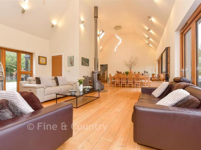 House for sale in The Bridge, Kent