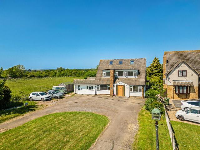 House for sale in Duton Hill, Essex