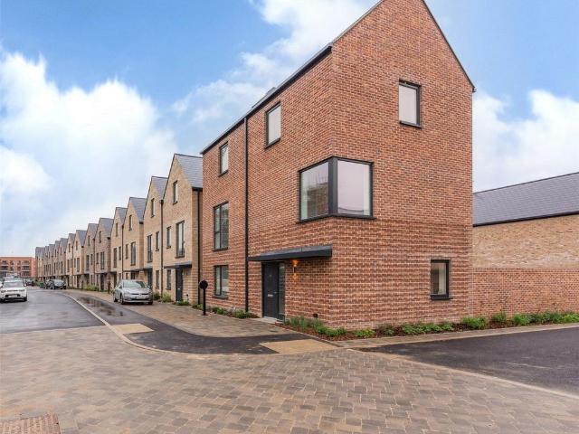 House for sale in Arbury, Cambridgeshire