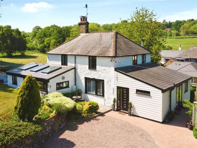 House for sale in Ash, The Butts