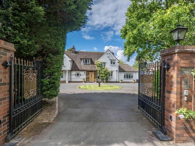 House for sale in Aspley Heath, Alderminster