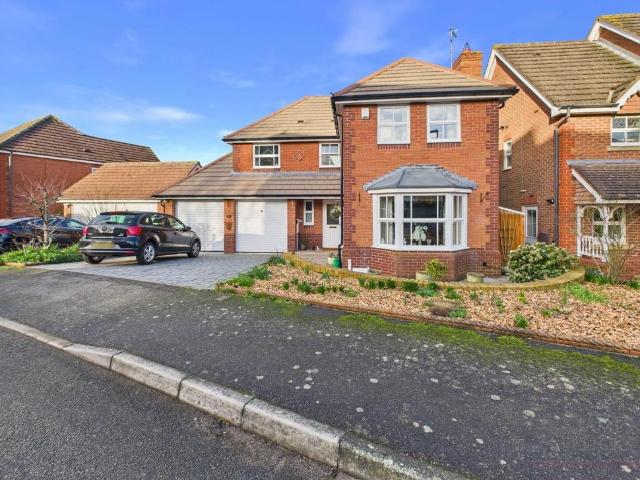 House for sale in Stanford On Avon, Leicestershire